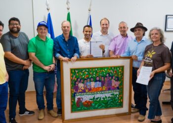 Lucas Scaramussa recebe produtores de cacaue fala sobre o  fortalecimento da cadeia produtiva em Linhares