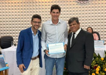 Deputado Mazinho dos Anjos recebe título de Cidadão Pontobelense