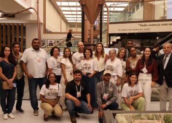 Comitiva de Jaguaré realiza visita técnica a cafeteria no Rio de Janeiro