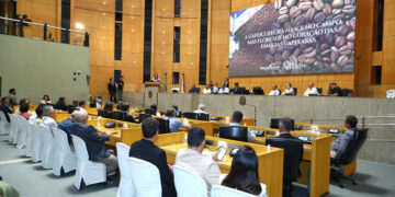 Setor cafeeiro é reconhecido por sua importância econômica em sessão na Assembleia Legislativa