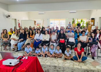 Secretaria de Educação promove formação sobre relações étnico-raciais em Vila Valério