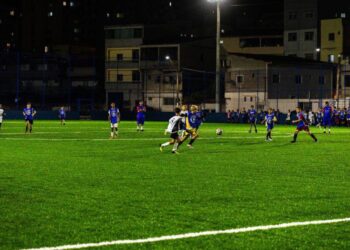 ​Prefeitura de Vila Velha oferece aulas de futebol infantojuvenil no Campo do Nacional