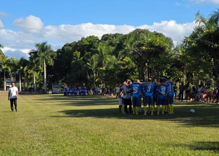 Bola rolando e emoção de sobra: Campeonato Municipal de Futebol Veterano começa com jogos eletrizantes em Nova Venécia