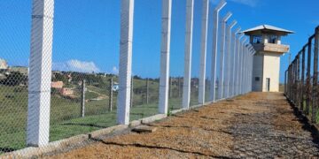 Alambrados produzidos em Xuri fortalecem segurança nas unidades prisionais do Estado