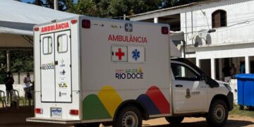 Linhares reforça frota da Saúde com novas ambulâncias para atender interior e litoral do município