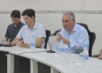 Enivaldo e Mazinho lideram mobilização para acelerar soluções de abastecimento e saneamento em Barra de São Francisco