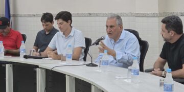 Enivaldo e Mazinho lideram mobilização para acelerar soluções de abastecimento e saneamento em Barra de São Francisco