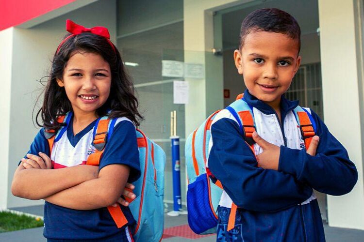 Prefeito Arnaldinho Borgo assina ordem de serviço para ​construção de escola Vila Velha
