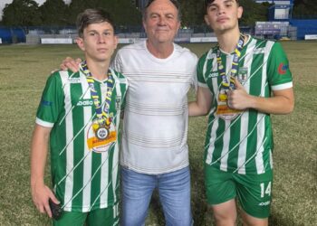 Formados na ASSOPAIS, netos de Osmar Arpini conquistam o Campeonato Capixaba Sub-15 pelo Ibiraçu