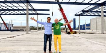 Governador Ricardo Ferraço visita obras da nova unidade da Havan em Vila Velha