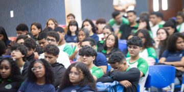Conecta Jovem abre inscrições para orientar jovens de Linhares na escolha da carreira profissional