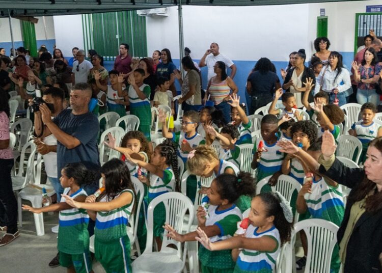 Prefeitura de São Mateus reinaugura EMEF Lilazina Gomes de Souza após ampla reforma