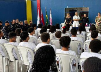 Projeto Anjos da Guarda forma mais uma turma em escola de Vila Velha