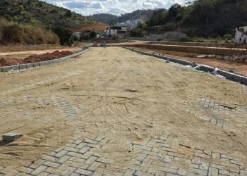 Barra de São Francisco inicia pavimentação da Rua Projetada no bairro Vila Vicente