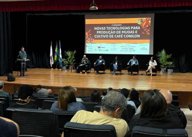 Linhares reúne especialistas de todo o Brasil em seminário sobre novas tecnologias para o café Conilon