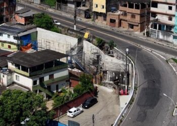Prefeitura de Vila Velha inaugura obra de contenção de encosta em Cobi de Baixo