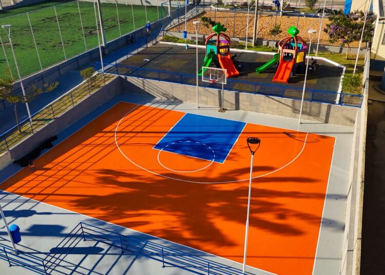 Praças de Linhares passam por revitalização e ganham melhorias para esporte e lazer