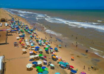 Praias de Linhares estão próprias para banho aponta boletim de balneabilidade