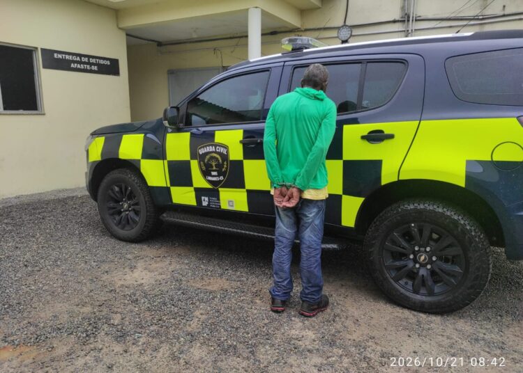 Guarda Municipal recupera moto furtada e conduz homem de 62 anos à delegacia em Linhares
